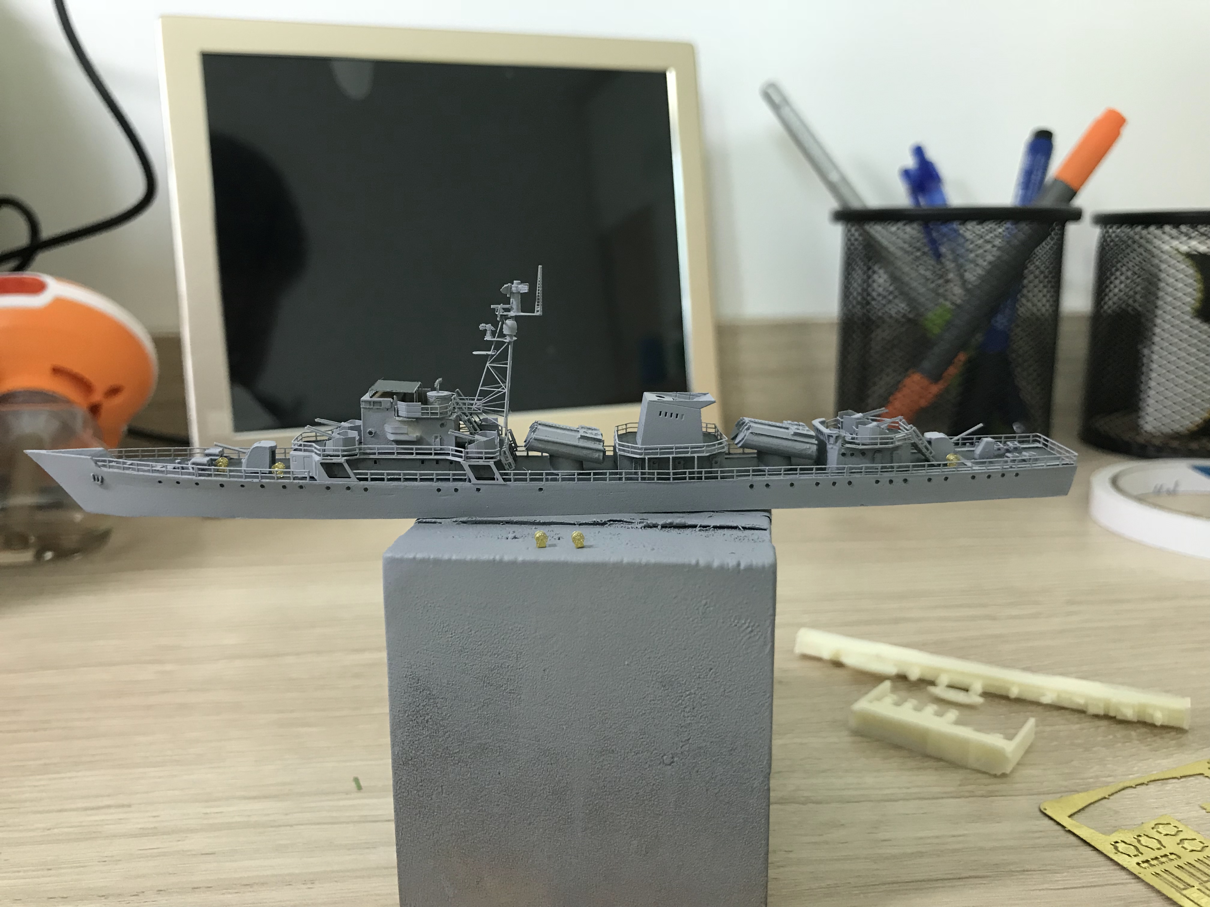 「手工船模」1/700宜宾号导弹护卫舰制作小记