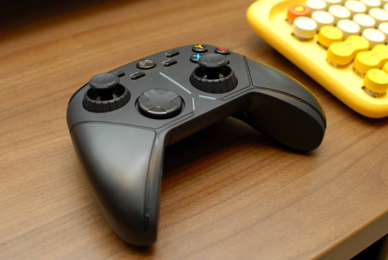 北通阿修罗3s线性扳机,北通阿修罗3微动摇杆