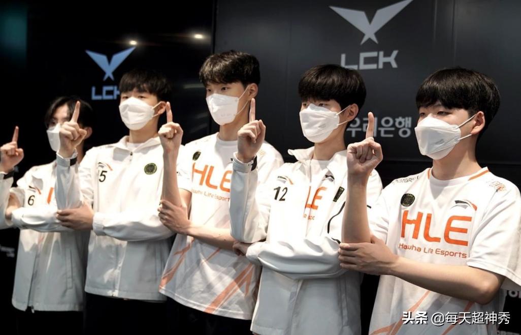 hle全胜晋级s11正赛,hle最新比赛chovy