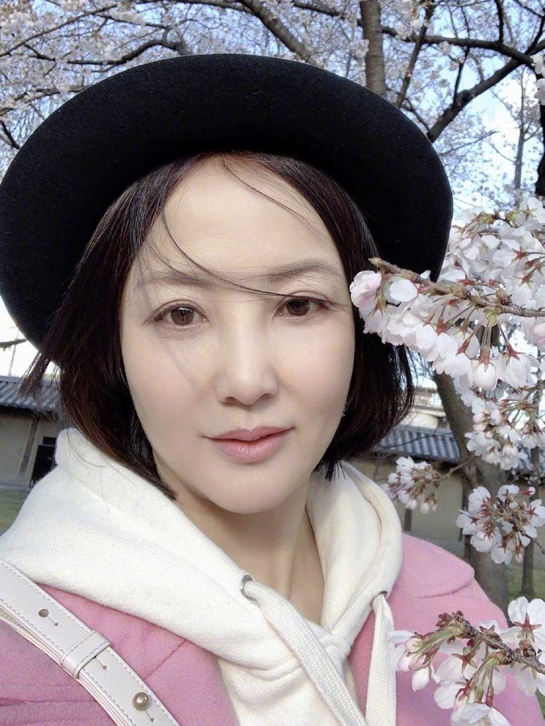 陶虹穿衣服,陶虹最近有什么穿搭