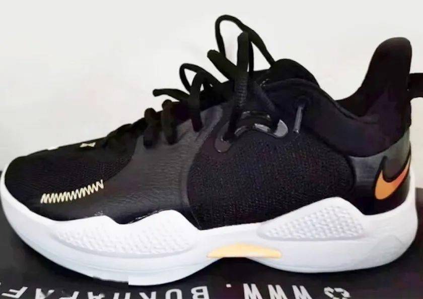 nikepg5白黑,nikepg5球鞋测评