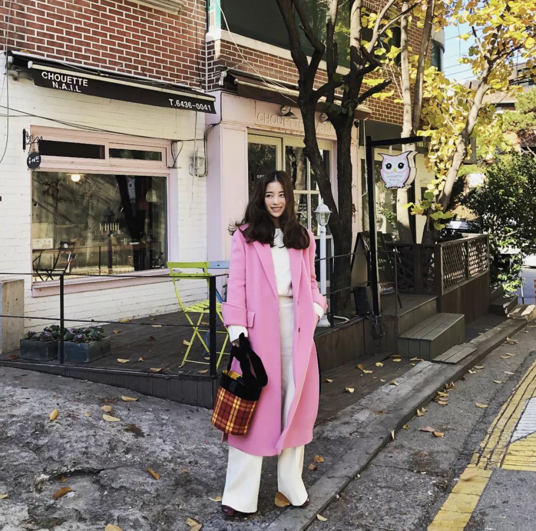 欧美时尚博主穿搭示范冬,韩系慵懒风冬季穿搭博主