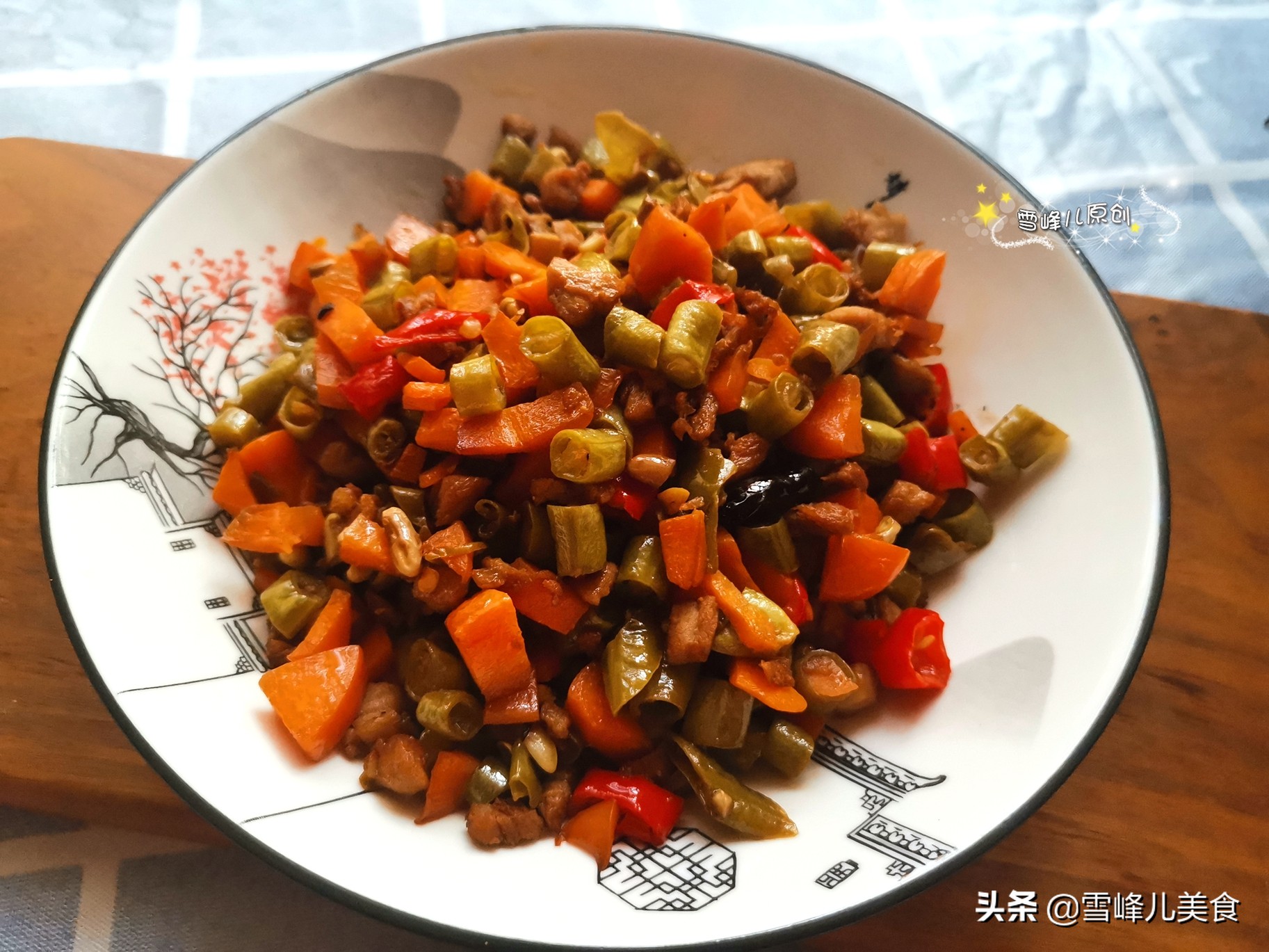 简单2步搞定四川泡菜酸辣开胃,四川泡菜的正宗做法手把手的教