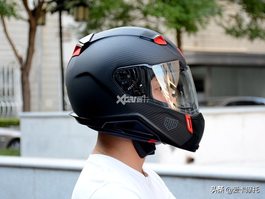 ava碳纤维全盔,ava王朝碳纤维全盔怎么样