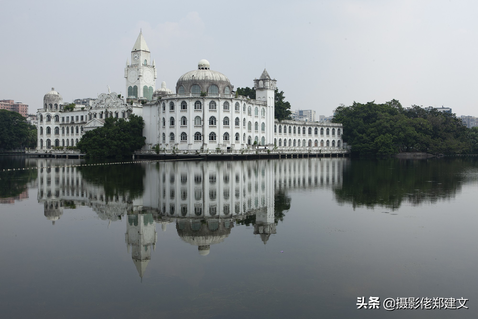 90年代老鬼屋,建了十几年的违章建筑怎么处理