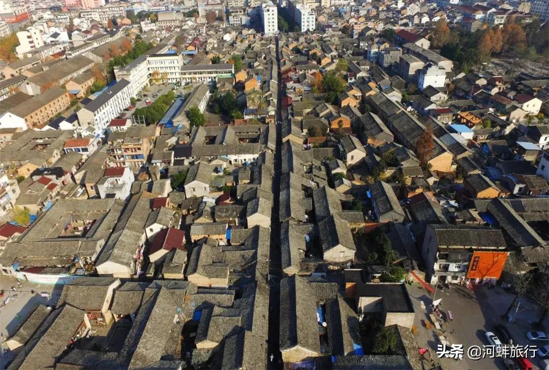 浙江仙居县(2)·文明楼下的东门老街,西门蒋宅里的三透九门堂