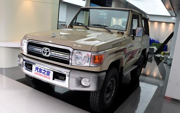 越野圈公认的三款老炮车型,手动挡、手摇窗、手摇发动,212上榜