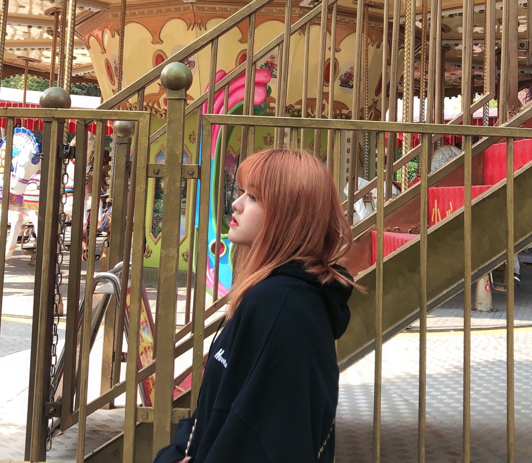 想赚100万的大码模特现在啥样了？174斤胖妹回家的行李箱说明一切