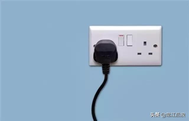 先安装开关插座还是先安装吊顶,如何安装开关插座带开关的明线