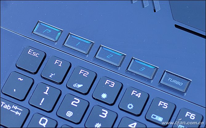 宏碁掠夺者刀锋900,宏碁掠夺者刀锋900的键盘感受