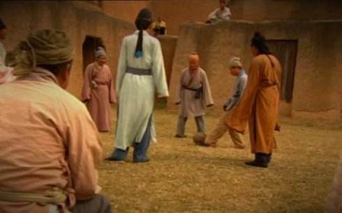 蹴鞠古时代比现在国足谁牛逼,蹴鞠和足球历史演变视频