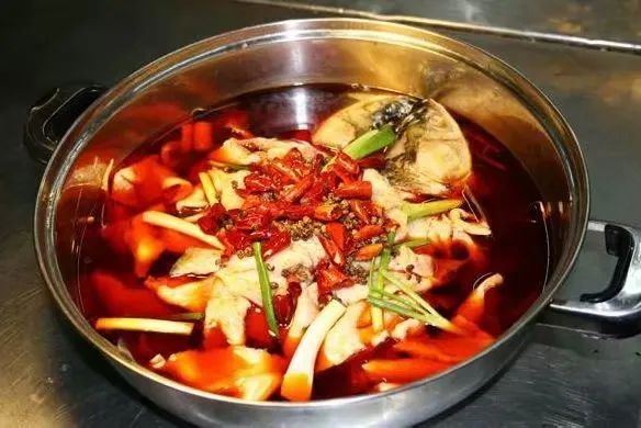 夜市特色小吃火爆项目,学校火爆小吃配方