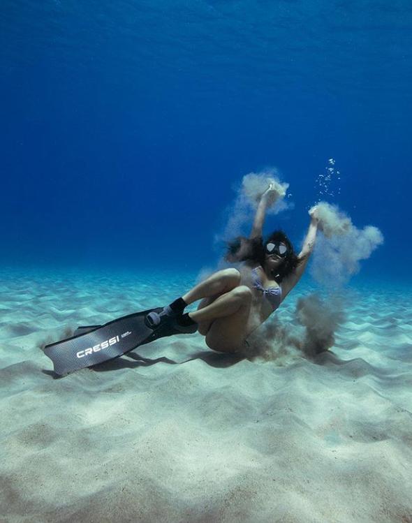 自由潜水值得学吗,自由潜水水下痛苦憋气