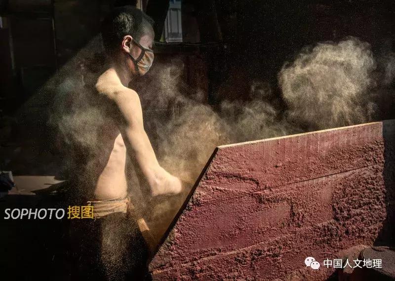 祖祖辈辈传下来的制香手艺,老百姓手工制香