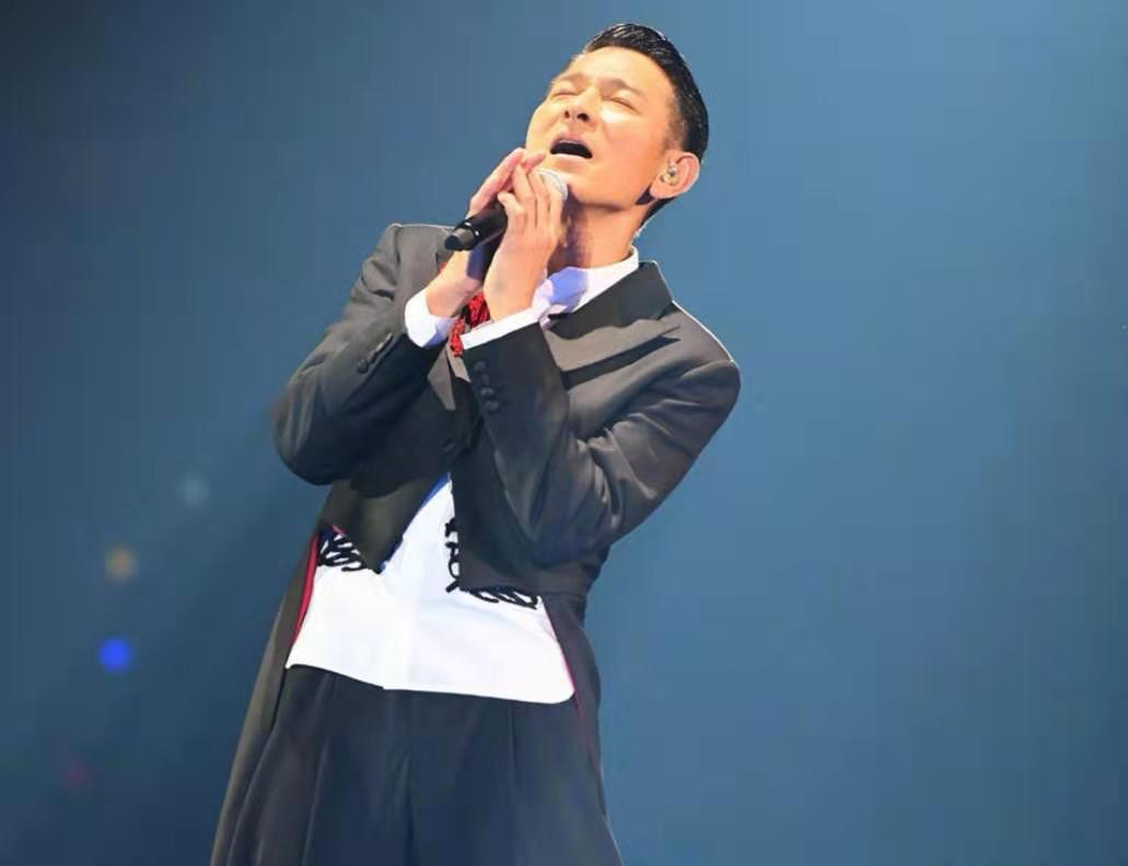 刘德华辛酸的经历电影,刘德华经历奋斗的辛酸