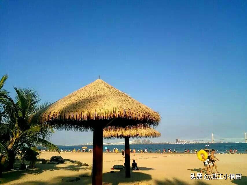 湛江这个海湾，出场自带流量，超有夏威夷feel，每天都有网红打卡