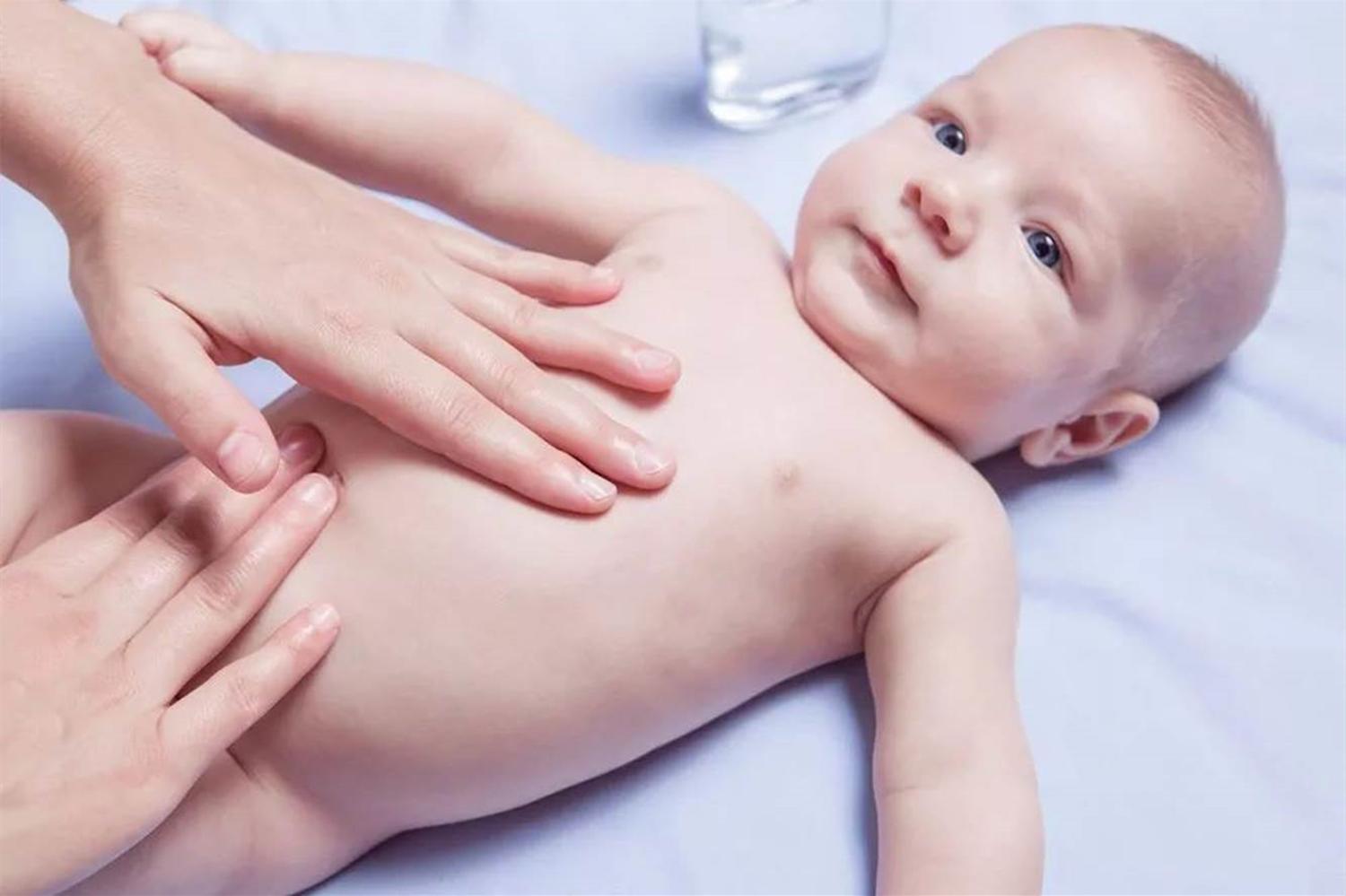 新生儿怎么预防和别人接触,新生宝宝的三不摸新手父母切记