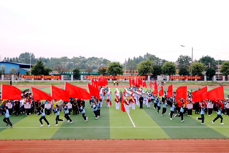预备，跑！看柳江少年驰骋运动赛场