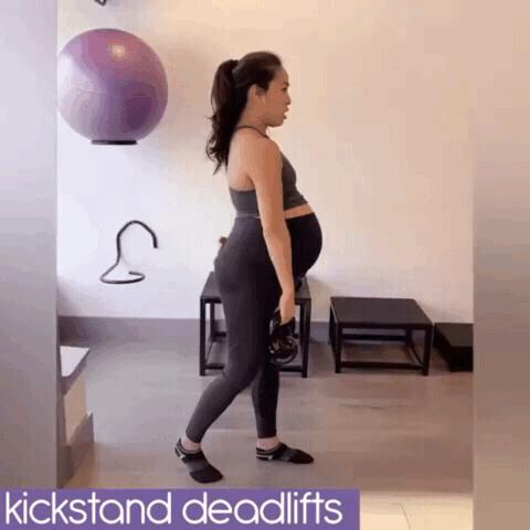 孕妇企鹅步锻炼,孕期蹲跨练习