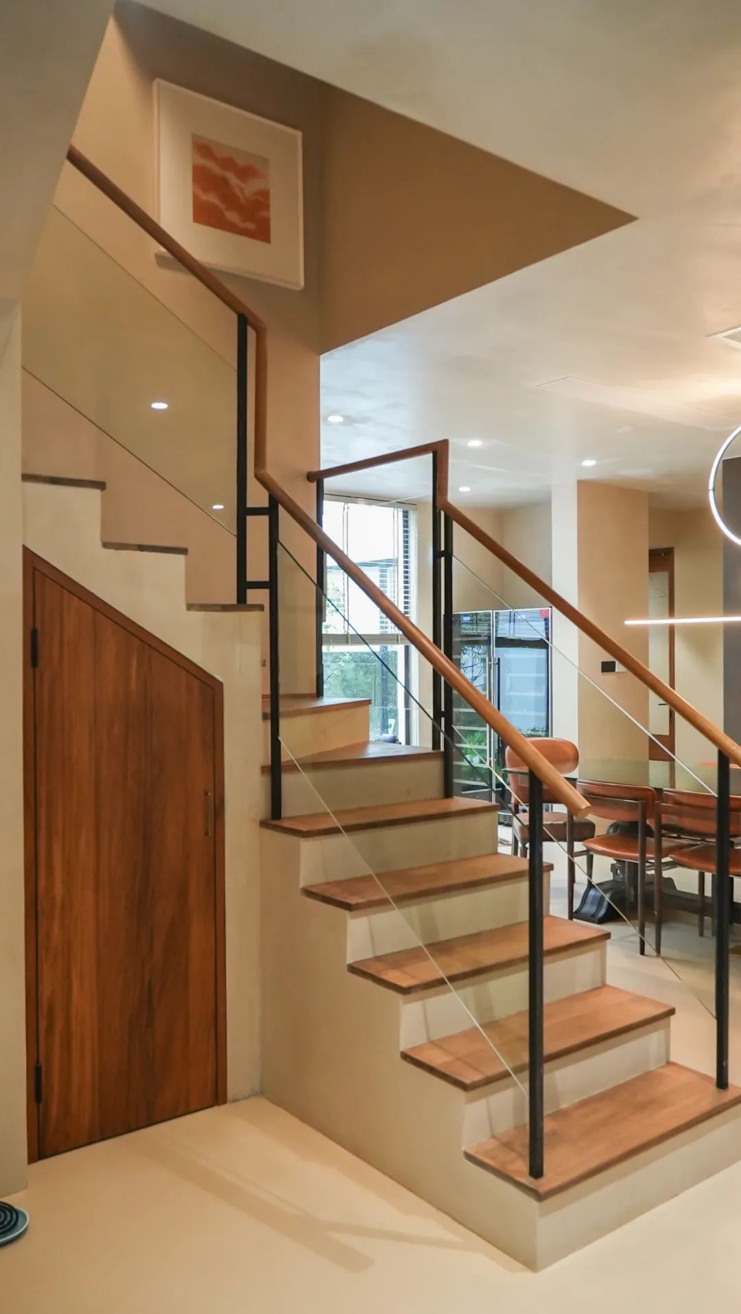 住在上海闹市400平的房子里，花开不败，开窗见池塘，太羡慕了