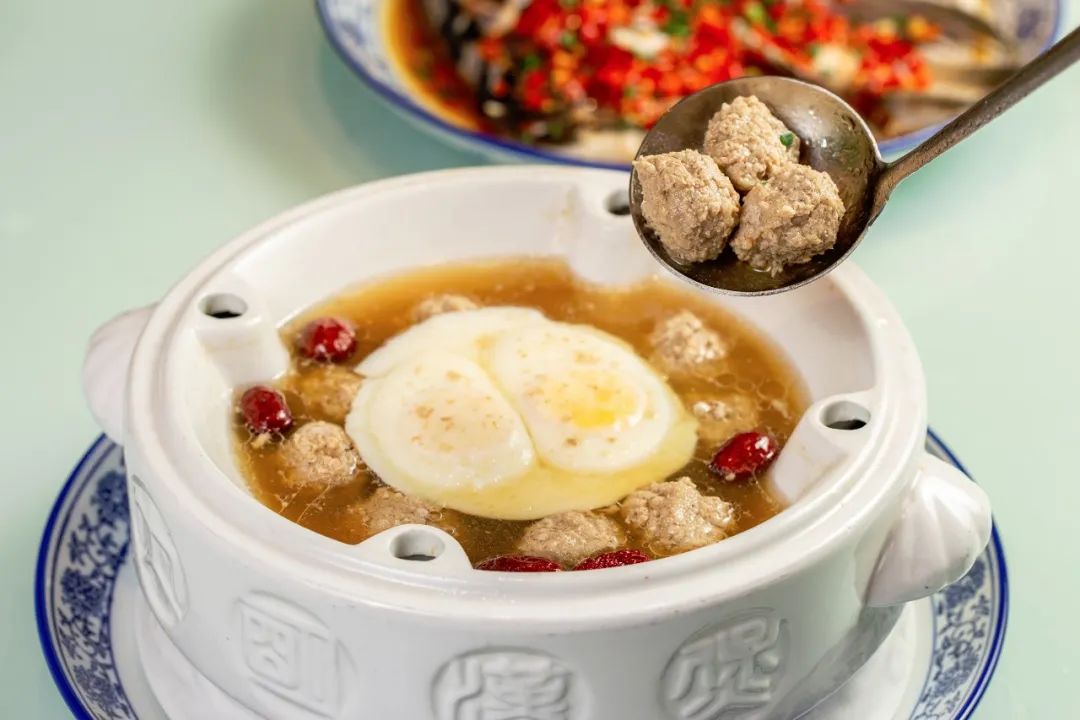 想3.8折吃这顿当家菜,你得喊一声「嫂子」