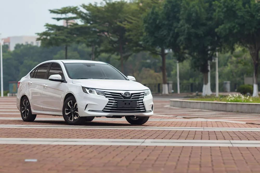 十万元以内的车对比测评,综合评测零缺点的家用轿车