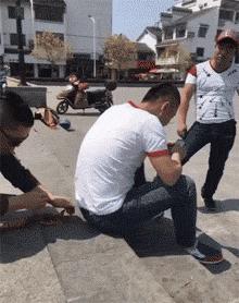 有麒麟臂的女朋友,拥有一个麒麟臂