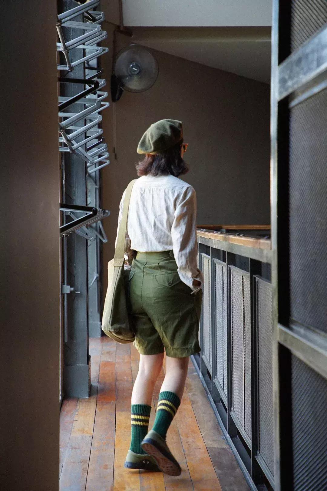 旅行中总会遇到形形色色的人,旅行中总是有两种人