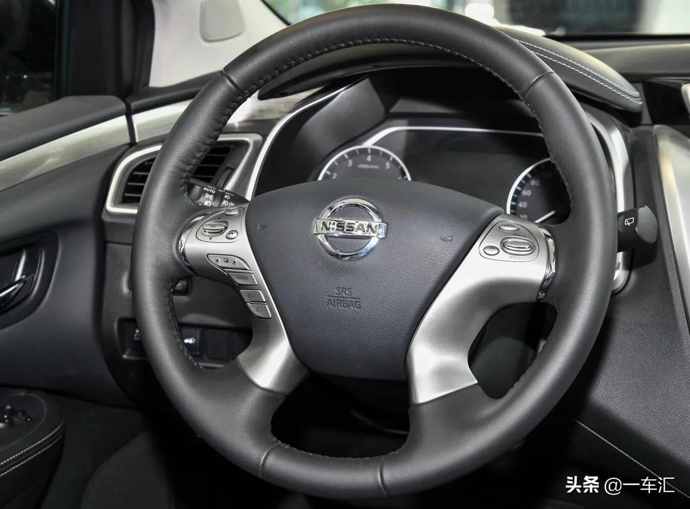 楼兰奇骏哪个车好,楼兰和奇骏这两款车哪个更好