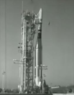 美国第一个核弹,1960年第一颗导弹爆炸图片