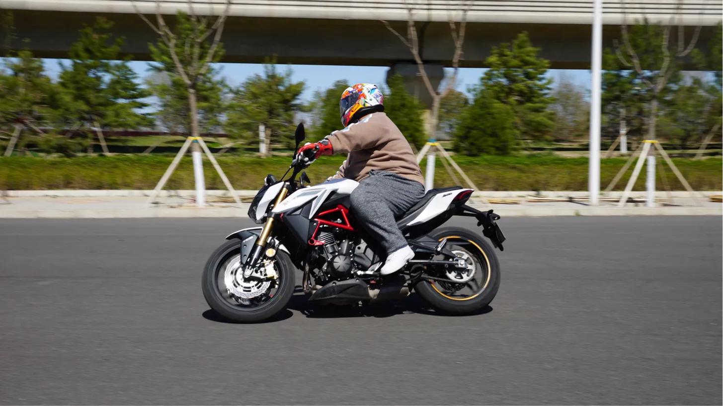 光阳400踏板摩托车测评,光阳krider400可以加装滑动离合器