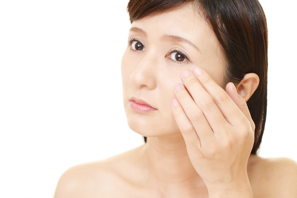 一旦出现这3种变化,十有八九是眼角纹,这三类人最好去查一下