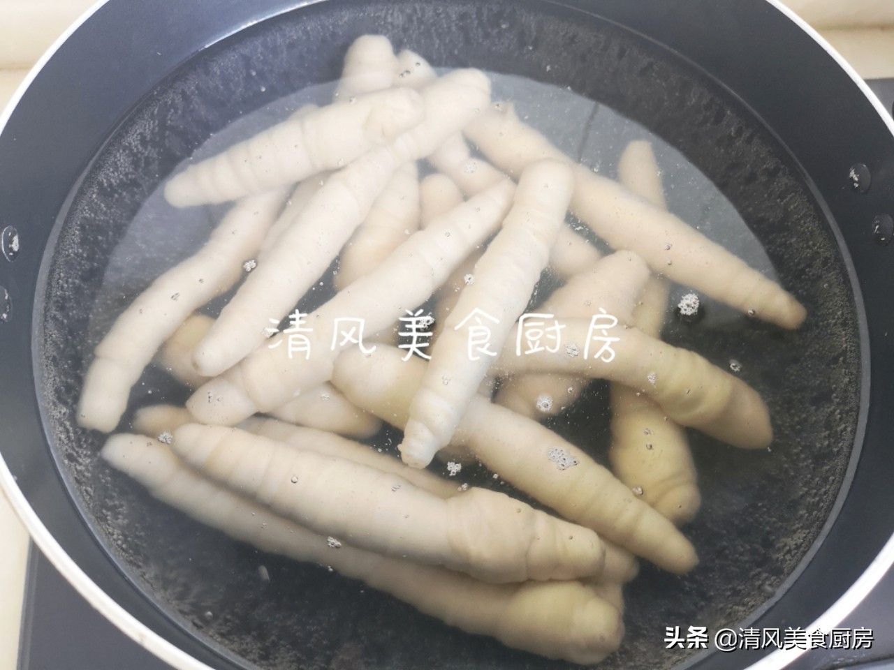 街头火爆的烤面筋教程,夜市面筋怎么烤好吃又简单