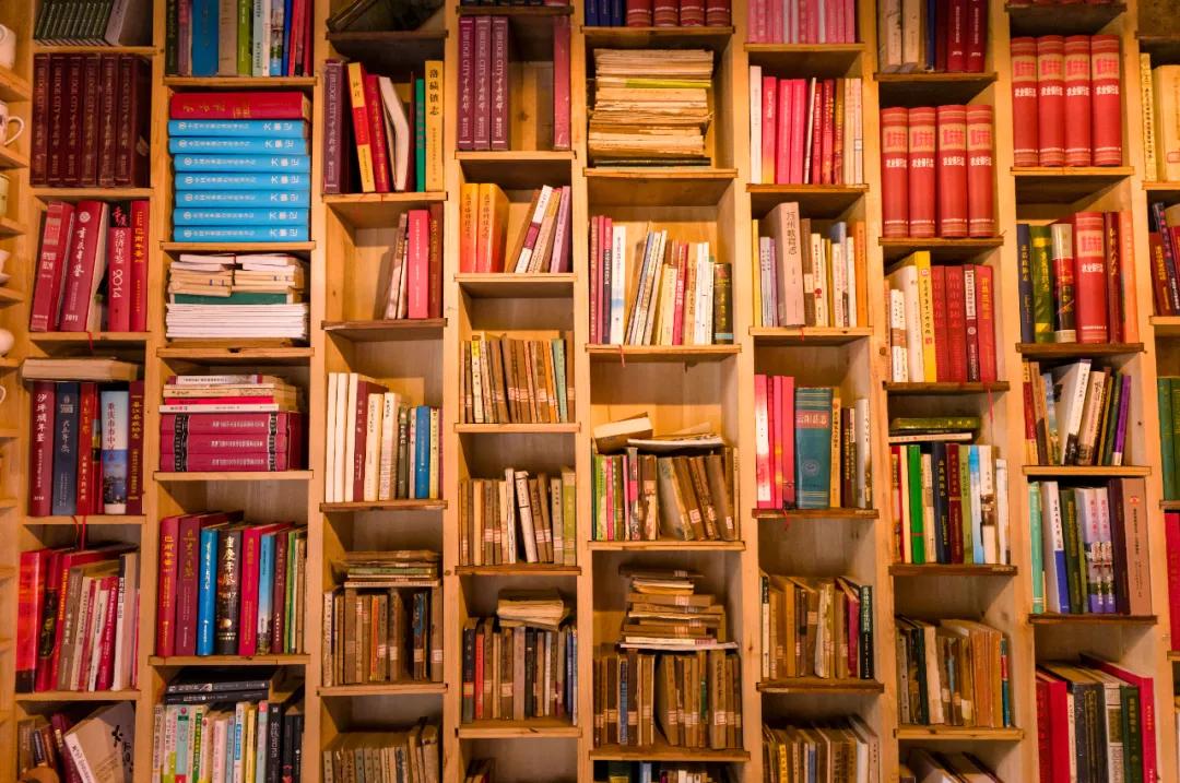 16-35f2.8镜头拍摄效果,28mmf2.8镜头适合拍什么