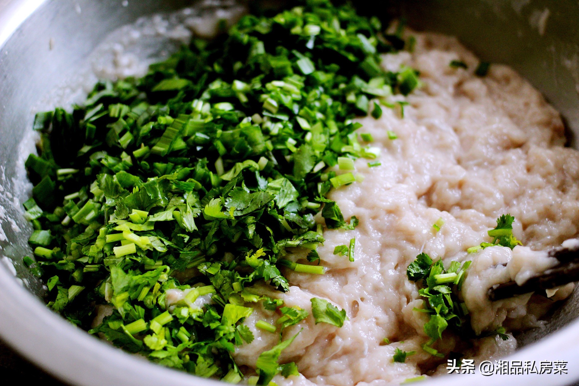 海鲜馅饺子的做法窍门视频,猪肉海鲜饺子馅的做法大全