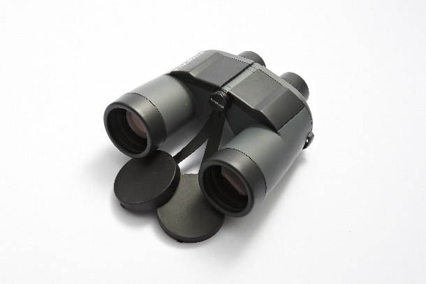 单筒望远镜还是双筒望远镜好些,屋脊式望远镜和单筒望远镜