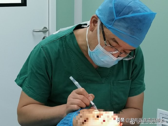 最简单最有效的祛眼袋方法,做了眼袋后悔