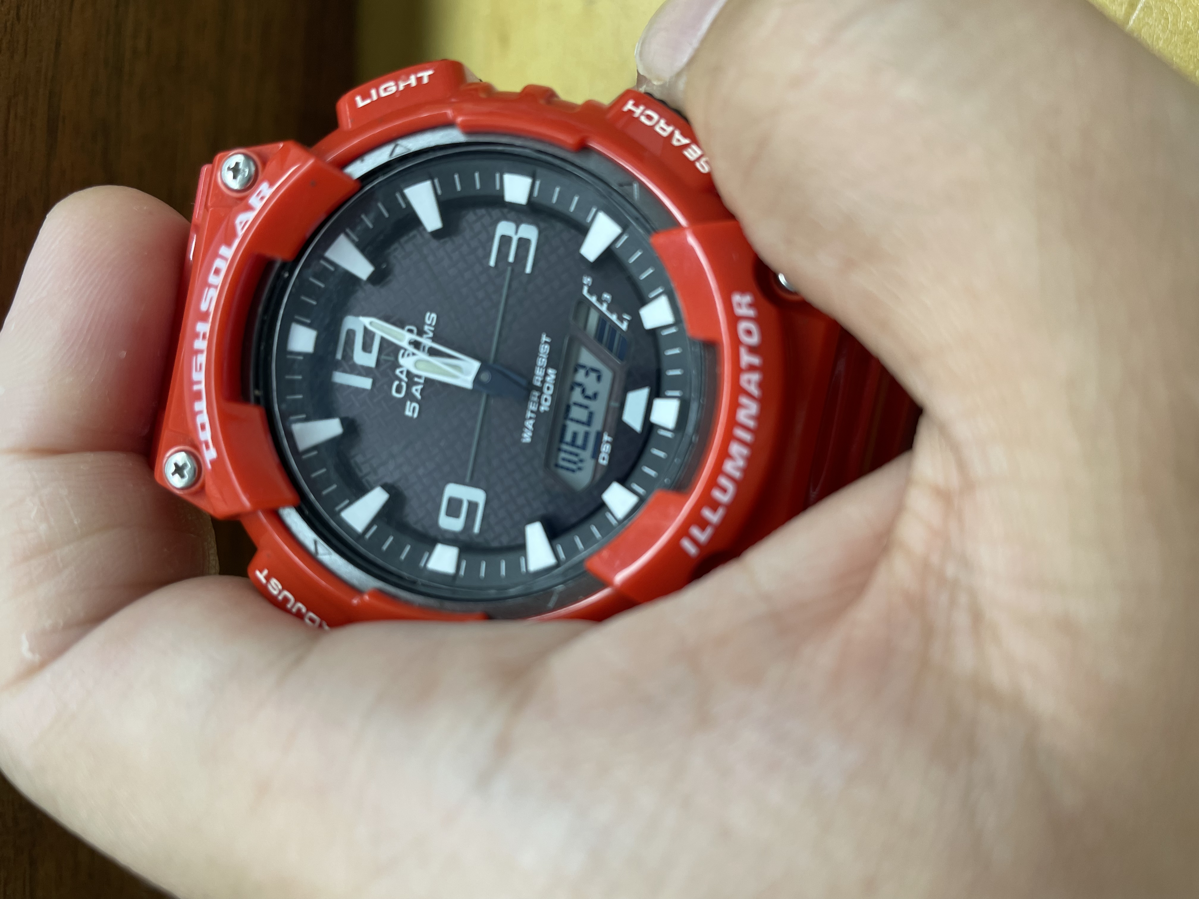 捡到一个卡西欧2100怎么办,捡了一个手表好不好