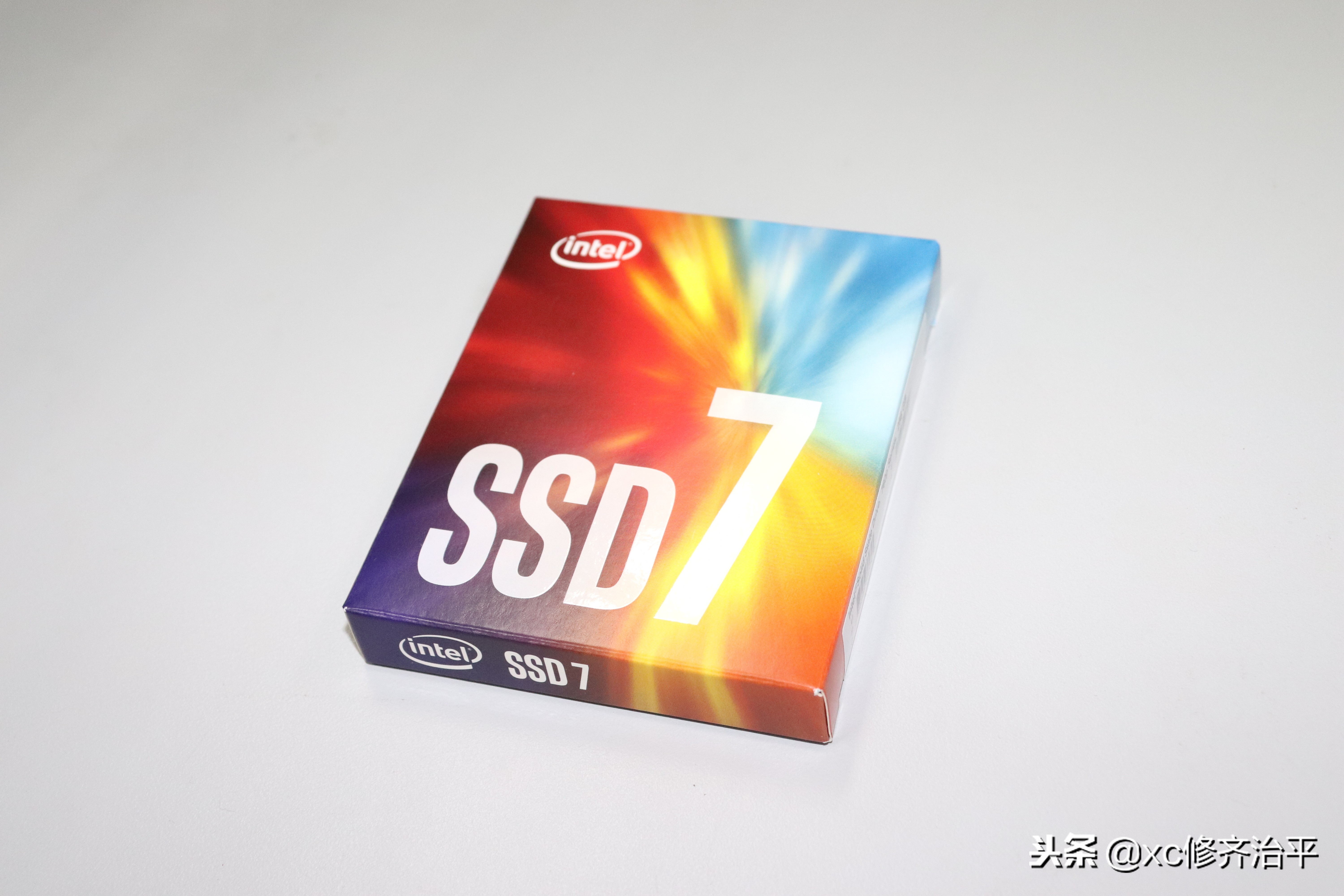 英特尔固态硬盘760p,英特尔760p固态硬盘寿命