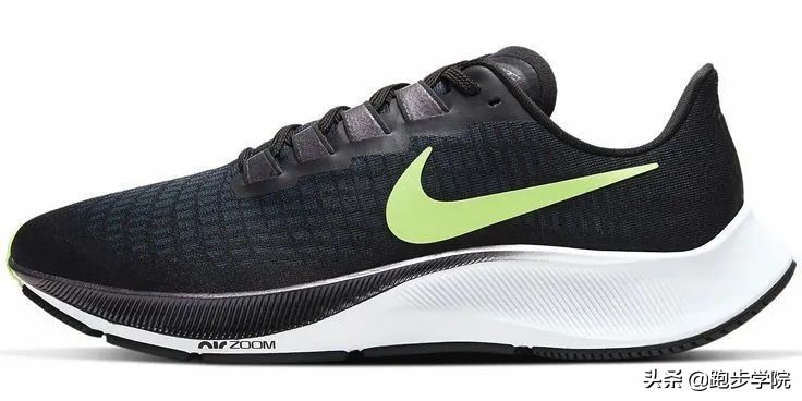 300左右的1000米日常碳板nike跑鞋,nikezoomprevail跑鞋测评