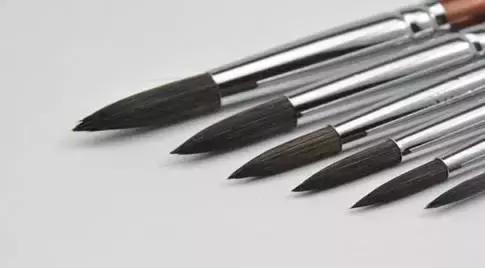 初学者适合用什么样的水彩,想要画好画有哪些技巧