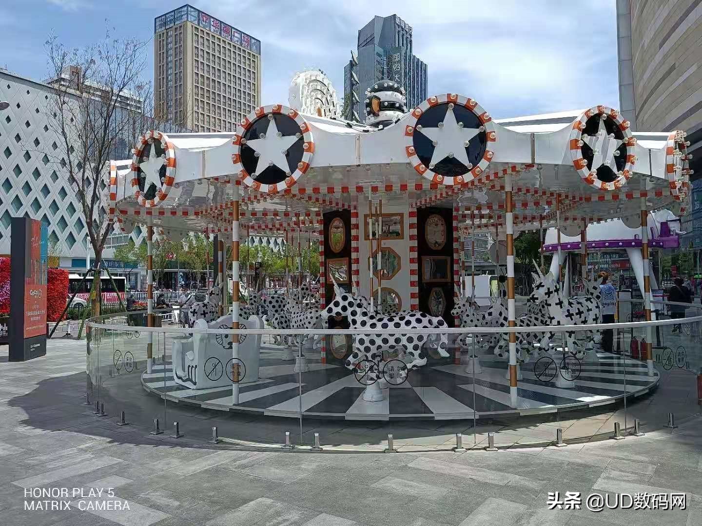 荣耀play5活力版是5g吗,荣耀play5的5g手机优缺点