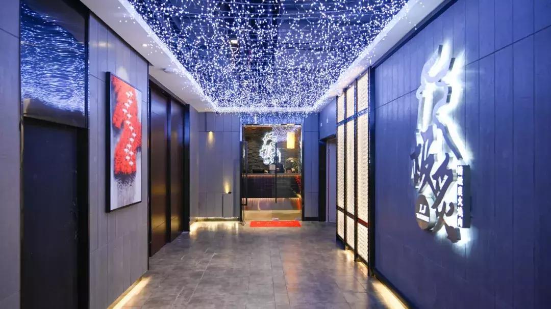 这家烤肉巨头新店开业就“爆店”!现在还能免费吃肉,这也太棒了