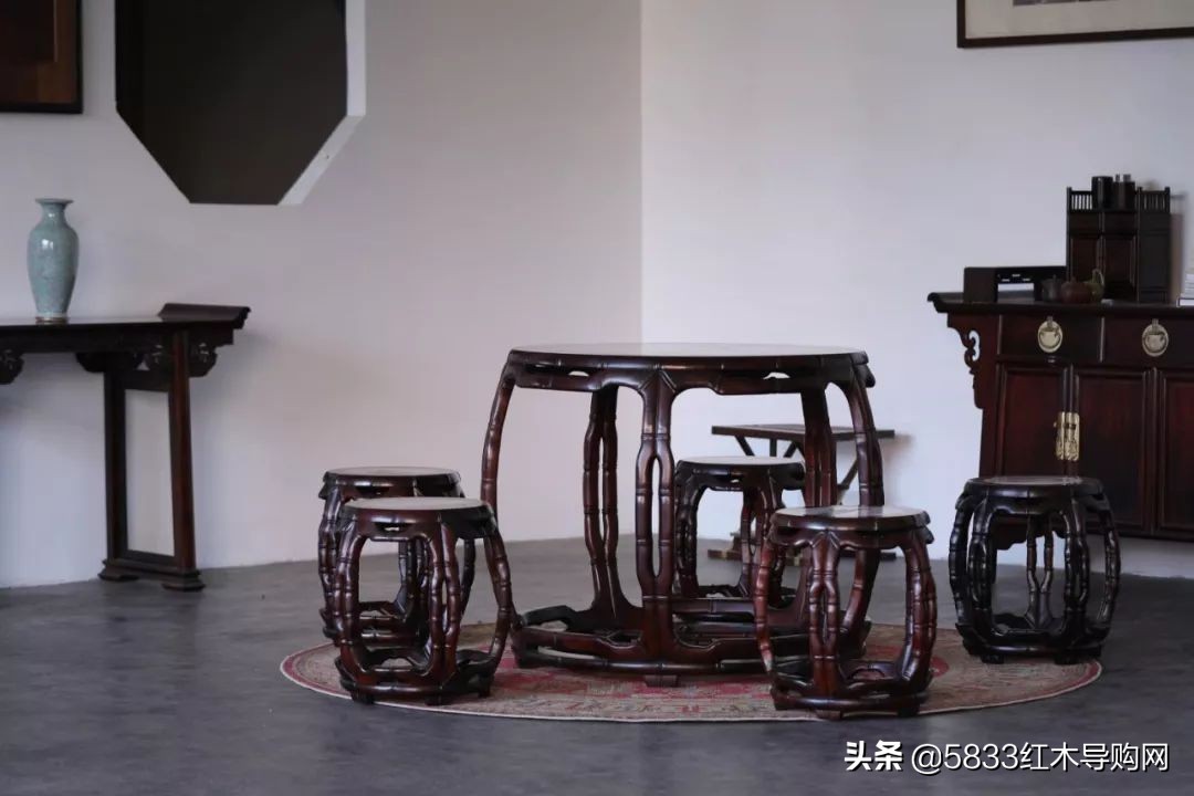 红木大圆桌怎么选购的,红木圆桌有哪些款式