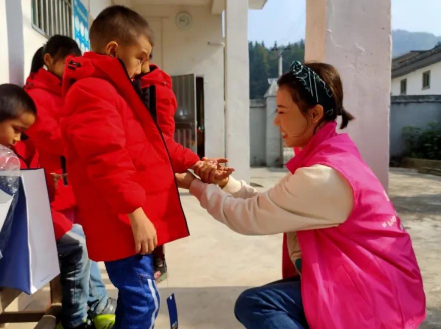 “多一克温暖”第七次起航（一）