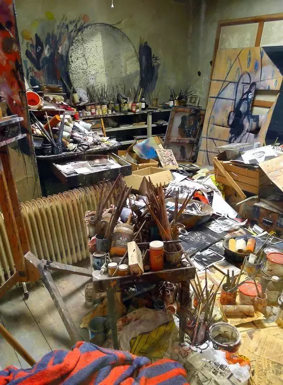 “我的梦中情人就是一个足球运动员的身躯，配上尼采的心灵”