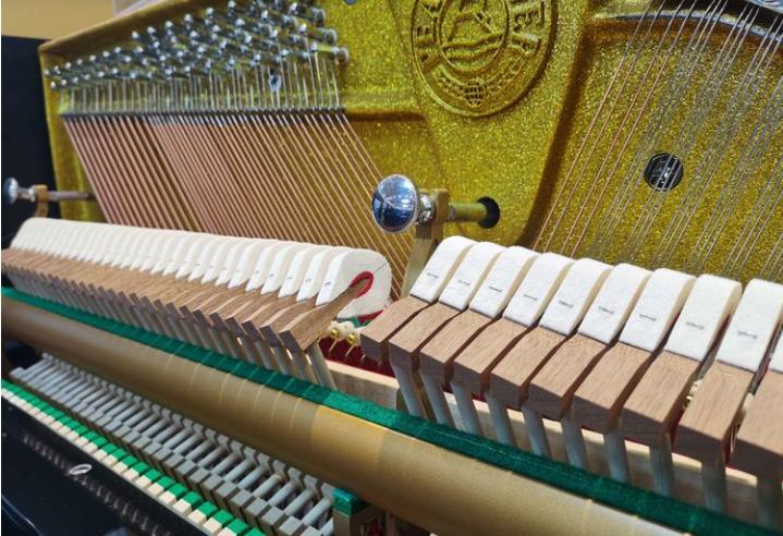 2-3万元钢琴推荐,初学者买什么价位的钢琴合适