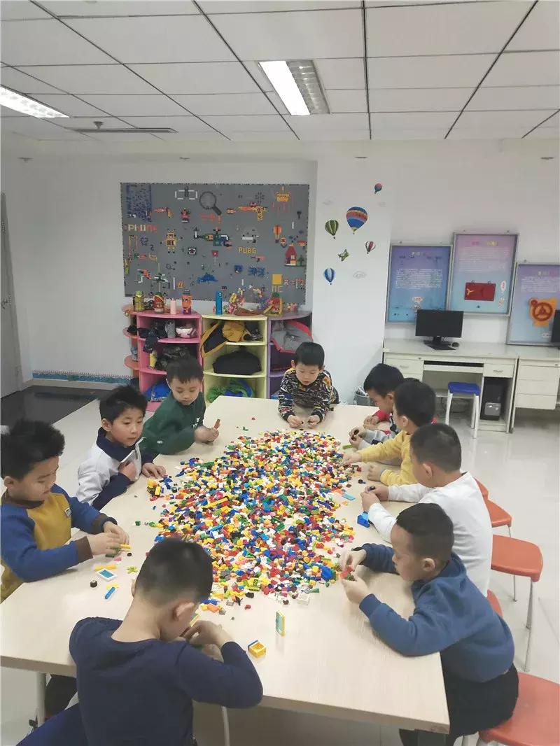 保定市幼儿机器人创意挑战赛,包头市科技少年宫机器人