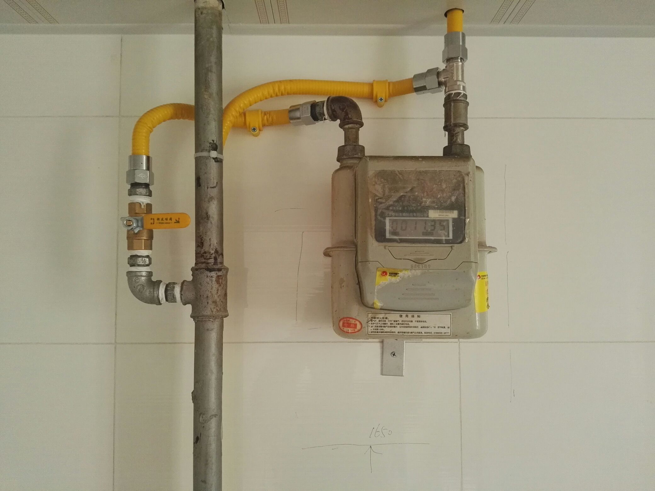 燃气灶打不着火松手就熄灭怎么办,燃气灶打不着火一松手火就灭