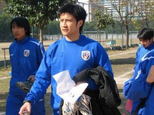 国足史上最强左后卫，末代“假A”一尘不染，中国足坛的正人君子